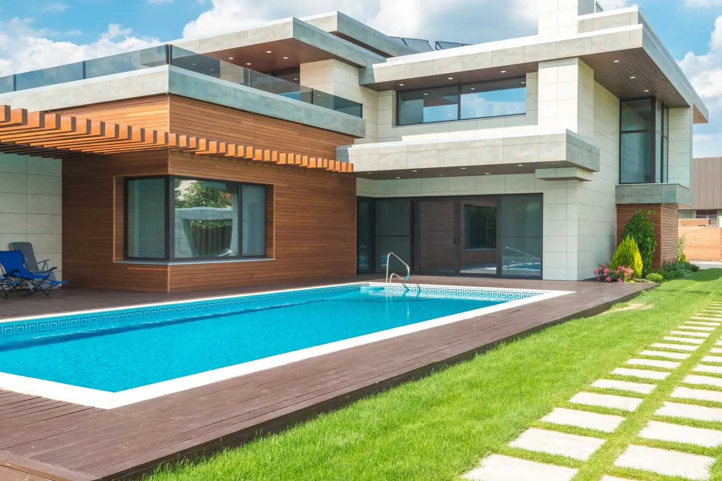 Swimming pool built in Wentworth, NSW